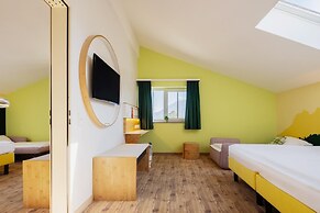 Hey Lou Hotel Piding