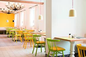 Hey Lou Hotel Piding