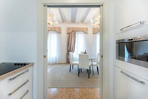 San Teodoro Palace Luxury Apartments