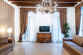 San Teodoro Palace Luxury Apartments