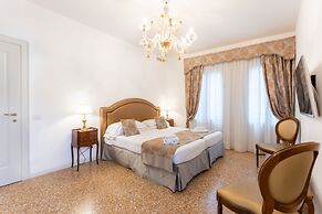 San Teodoro Palace Luxury Apartments