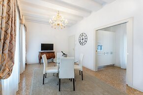 San Teodoro Palace Luxury Apartments