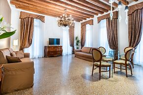 San Teodoro Palace Luxury Apartments