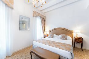 San Teodoro Palace Luxury Apartments