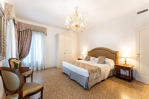 San Teodoro Palace Luxury Apartments