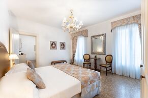 San Teodoro Palace Luxury Apartments