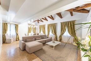 San Teodoro Palace Luxury Apartments
