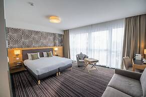 Brit Hotel Lodge