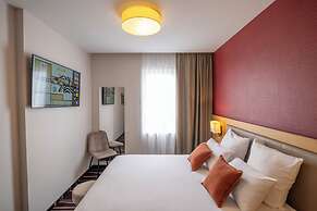 Brit Hotel Lodge