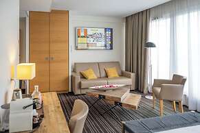 Brit Hotel Lodge