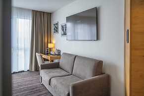 Brit Hotel Lodge