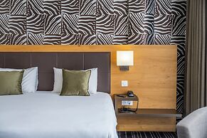 Brit Hotel Lodge