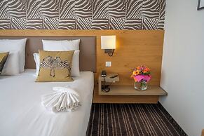 Brit Hotel Lodge