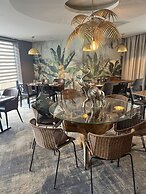Brit Hotel Lodge