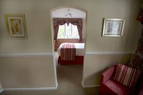 Little Silver Country Hotel