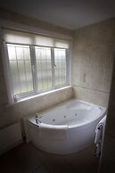 Little Silver Country Hotel