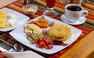 Friends Hotel & Rooftop - Historic Center & Museums