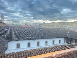 Friends Hotel & Rooftop - Historic Center & Museums