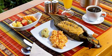 Friends Hotel & Rooftop - Historic Center & Museums