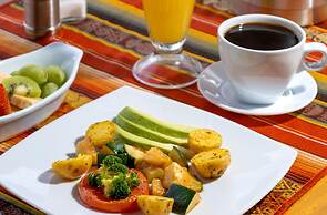 Friends Hotel & Rooftop - Historic Center & Museums