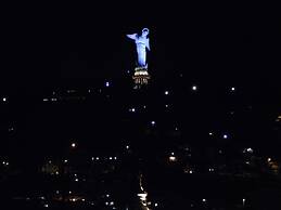 Friends Hotel & Rooftop - Historic Center & Museums