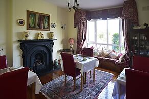 Moyglare Lodge Country House B&B