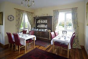 Moyglare Lodge Country House B&B