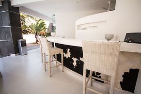 CASA-22 Luxury Boutique Hotel