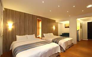 Yapo Bed & Breakfast