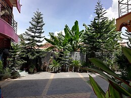 Sunshine Hotel & Hall