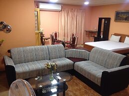 Sunshine Hotel & Hall