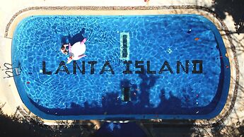Lanta Island Resort