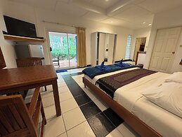 Lanta Island Resort