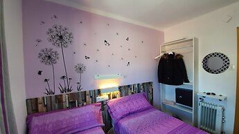 Atico con terraza y Barbacoa, junto linea Metro de BCN