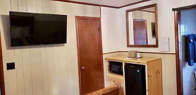 Marshall's Creek Rest Motel