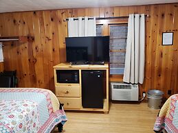 Marshall's Creek Rest Motel