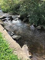 Marshall's Creek Rest Motel