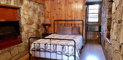 Marshall's Creek Rest Motel