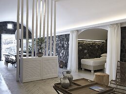 Amor Hideaway Villas