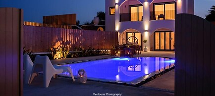 Amor Hideaway Villas