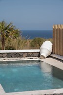 Amor Hideaway Villas