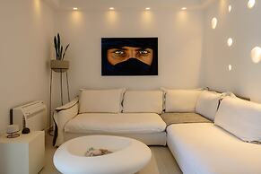 Amor Hideaway Villas