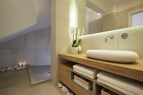 Amor Hideaway Villas