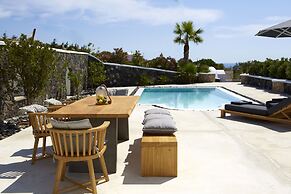 Amor Hideaway Villas