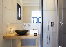 Amor Hideaway Villas