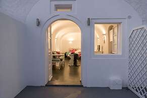 Thirea Suites & Studios - Adults Only