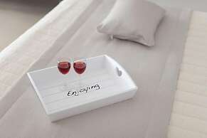 Thirea Suites & Studios - Adults Only