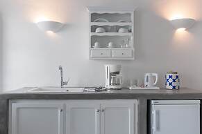 Thirea Suites & Studios - Adults Only