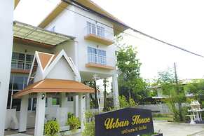 Urban House 195