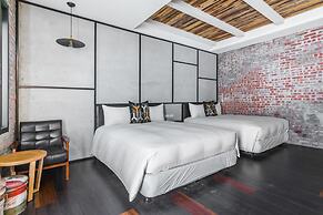 Warehouse Inn
